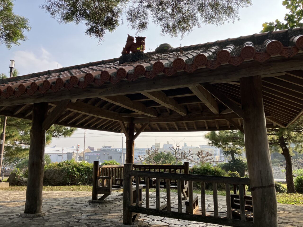 東屋